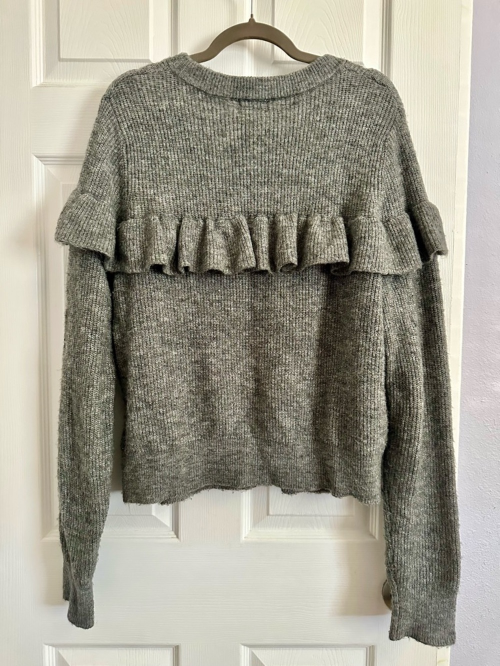 H&M Grey Ruffle-Detail Ribbed Knit Sweater Cardigan - Picture 9 of 13